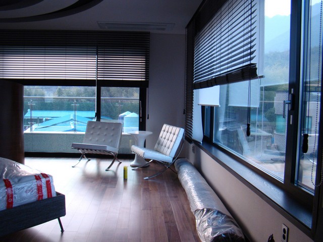 EAGON Aluminum Window