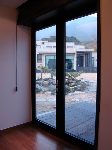 EAGON Aluminum Door