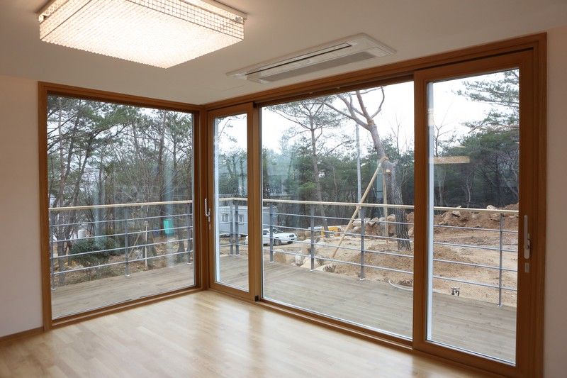 Eagon PVC Window